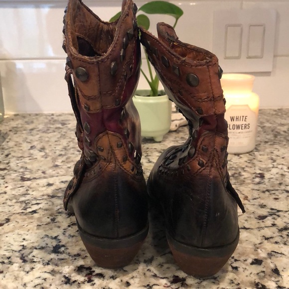 Booties - Picture 4 of 5